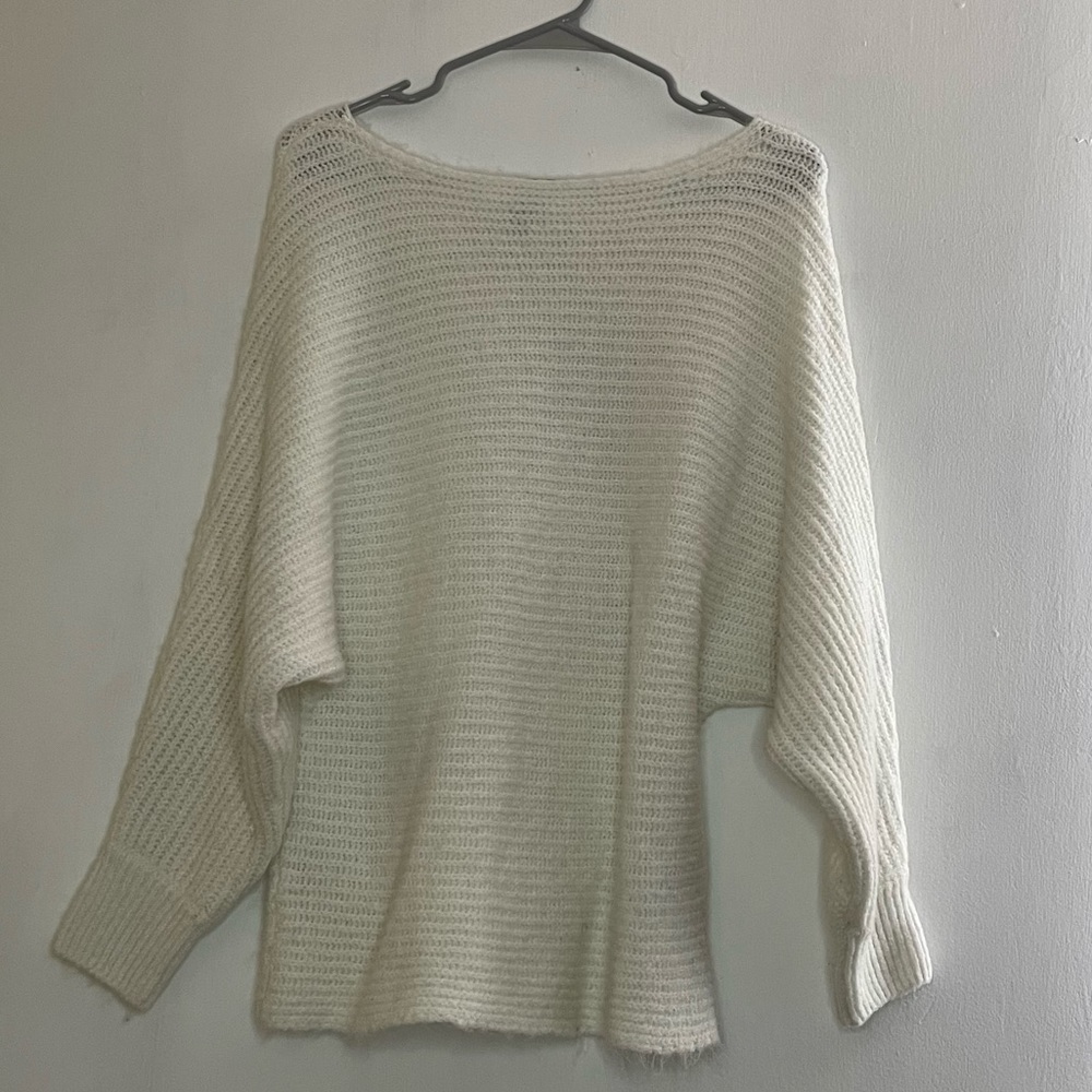 WHITE BAT WINGED SWEATER BASIC WIDE NECK